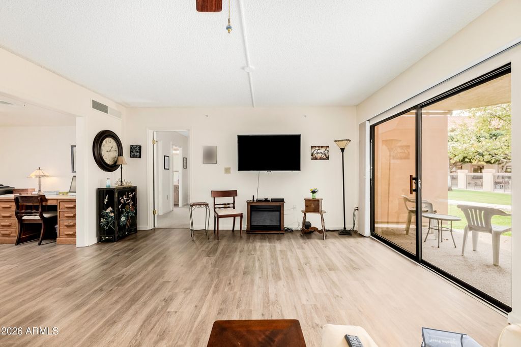 10330 W Thunderbird Boulevard C103, Sun City, AZ 85351 — photo 5