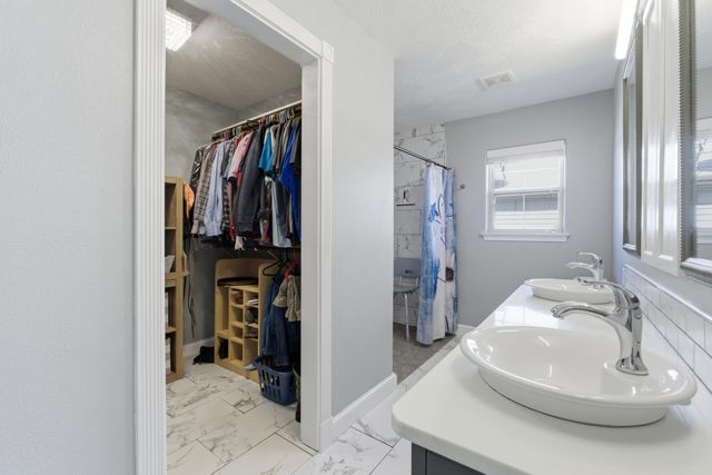 930 Brookside Drive, Marshfield, MO 65706