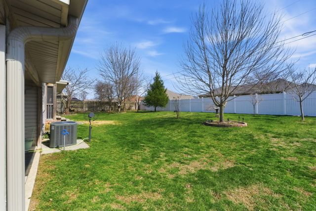 930 Brookside Drive, Marshfield, MO 65706