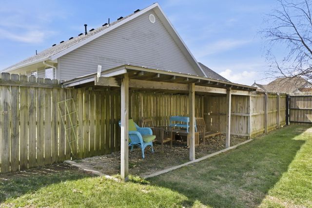 930 Brookside Drive, Marshfield, MO 65706