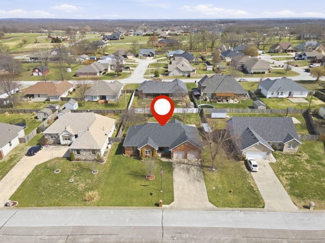 930 Brookside Drive, Marshfield, MO 65706