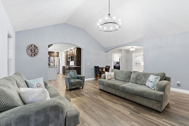 930 Brookside Drive, Marshfield, MO 65706