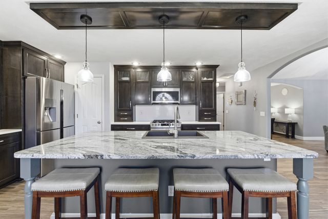 930 Brookside Drive, Marshfield, MO 65706