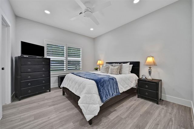 345 Ridgelake Scenic Drive, Montgomery, TX 77316