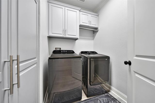 345 Ridgelake Scenic Drive, Montgomery, TX 77316
