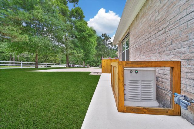 345 Ridgelake Scenic Drive, Montgomery, TX 77316