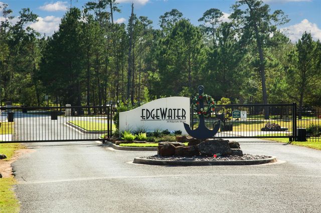 345 Ridgelake Scenic Drive, Montgomery, TX 77316