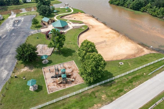 345 Ridgelake Scenic Drive, Montgomery, TX 77316