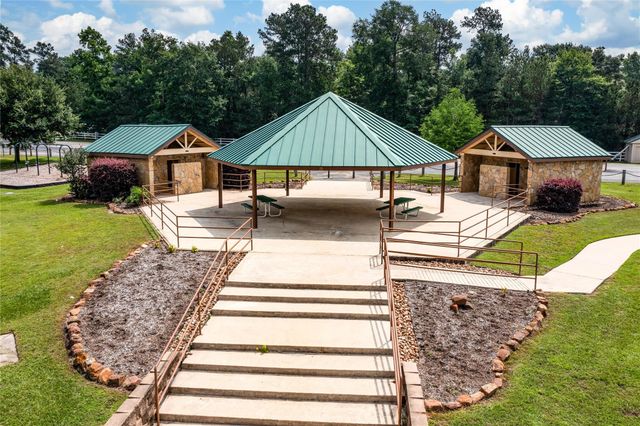 345 Ridgelake Scenic Drive, Montgomery, TX 77316
