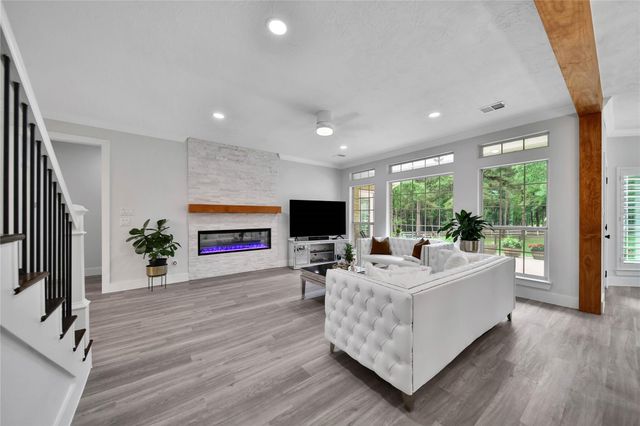345 Ridgelake Scenic Drive, Montgomery, TX 77316
