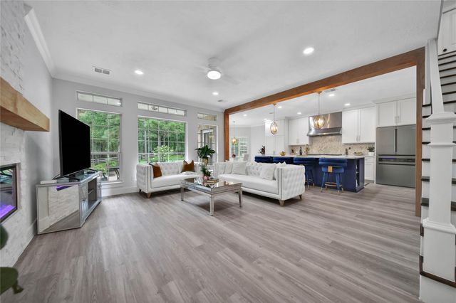 345 Ridgelake Scenic Drive, Montgomery, TX 77316