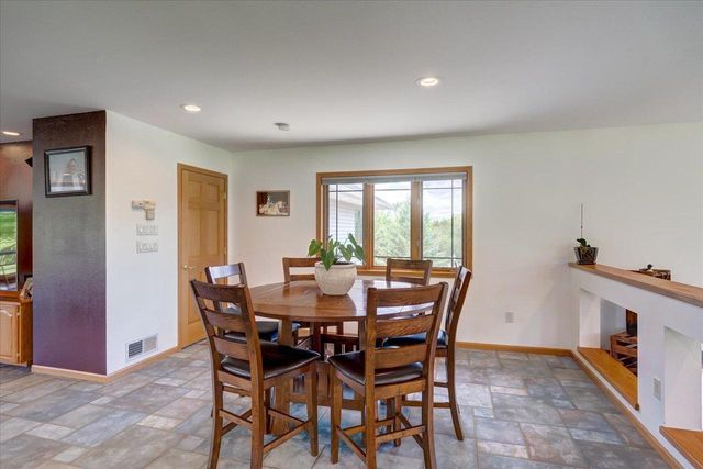 1130 Hill Street, Baraboo, WI 53913