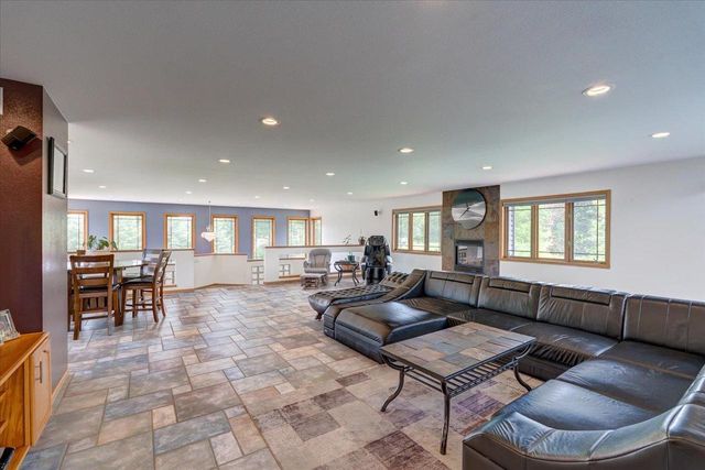 1130 Hill Street, Baraboo, WI 53913