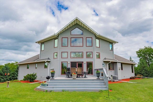 1130 Hill Street, Baraboo, WI 53913