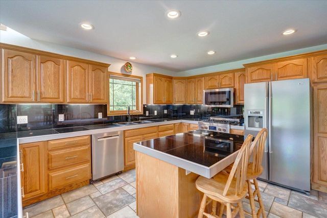 1130 Hill Street, Baraboo, WI 53913