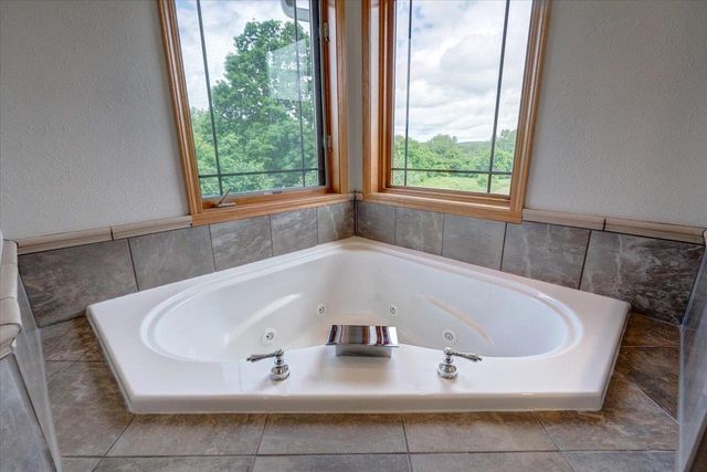 1130 Hill Street, Baraboo, WI 53913