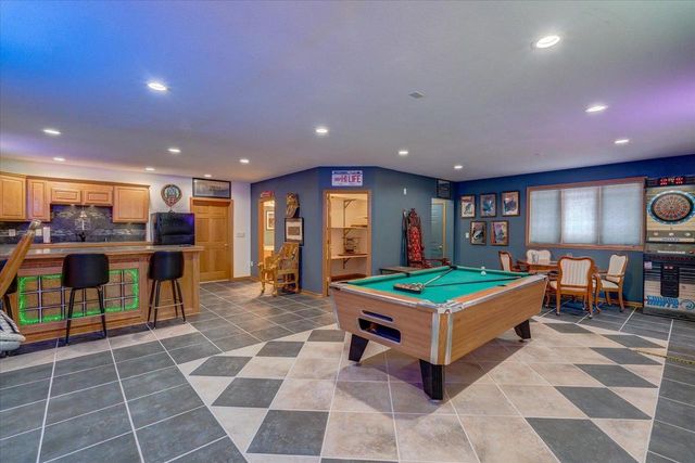 1130 Hill Street, Baraboo, WI 53913