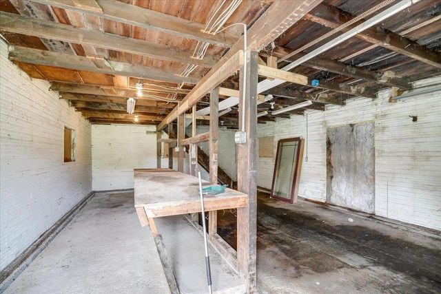 1130 Hill Street, Baraboo, WI 53913