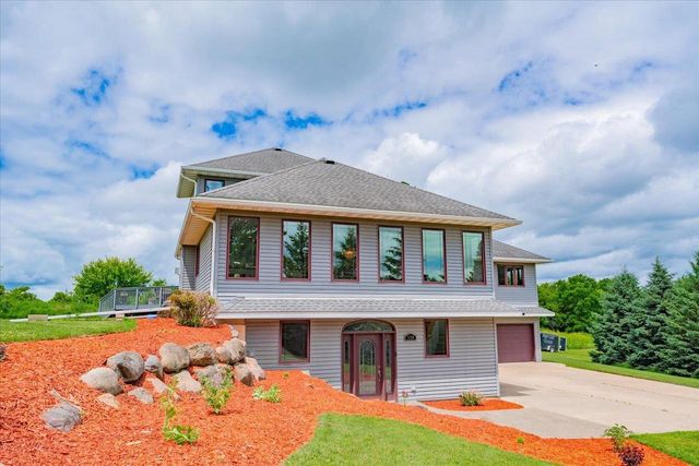 1130 Hill Street, Baraboo, WI 53913