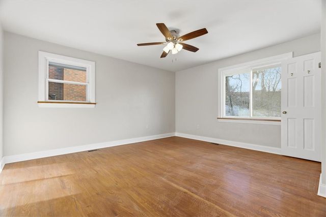 84 Hall Ave, Crafton, PA 15205