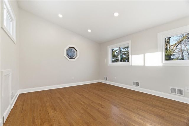 84 Hall Ave, Crafton, PA 15205