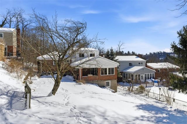 84 Hall Ave, Crafton, PA 15205