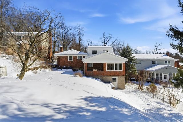 84 Hall Ave, Crafton, PA 15205