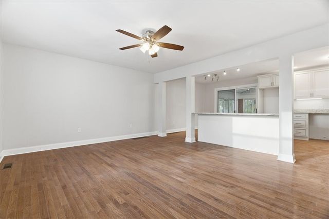 84 Hall Ave, Crafton, PA 15205