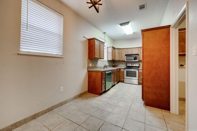 5 Piney Cove Manor, Maumelle, AR 72113