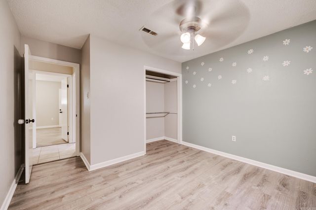 5 Piney Cove Manor, Maumelle, AR 72113