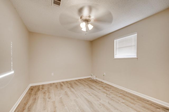 5 Piney Cove Manor, Maumelle, AR 72113