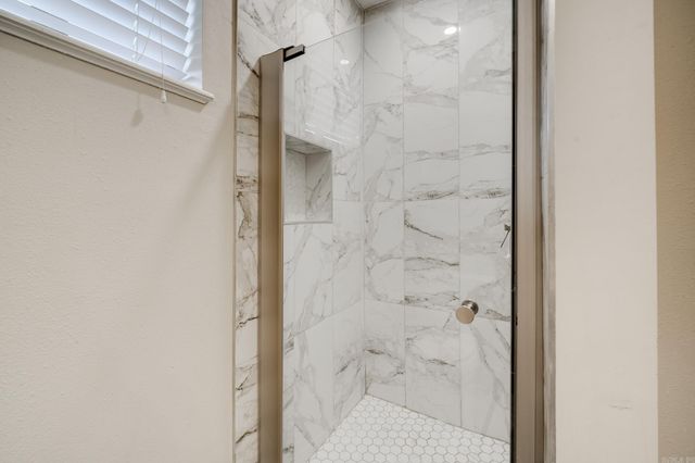 5 Piney Cove Manor, Maumelle, AR 72113