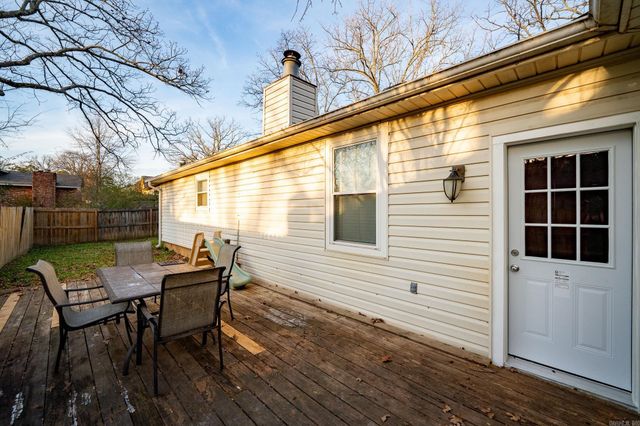 5 Piney Cove Manor, Maumelle, AR 72113