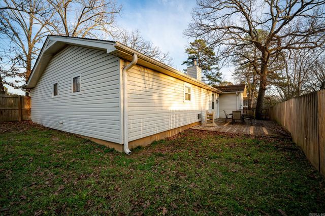 5 Piney Cove Manor, Maumelle, AR 72113