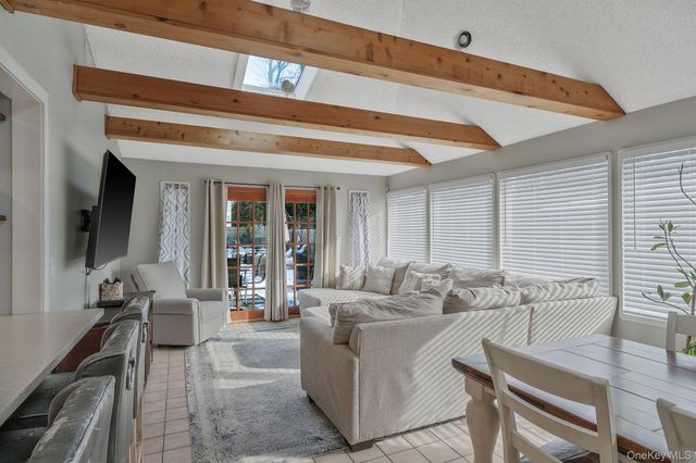 35 Strafford Street, Mastic, NY 11950