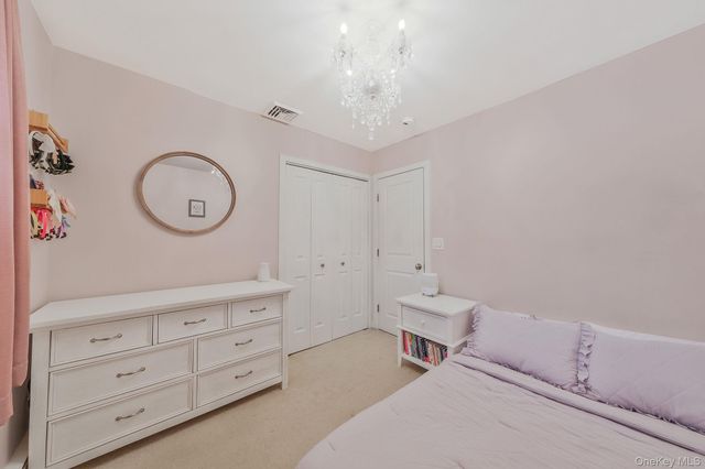 35 Strafford Street, Mastic, NY 11950