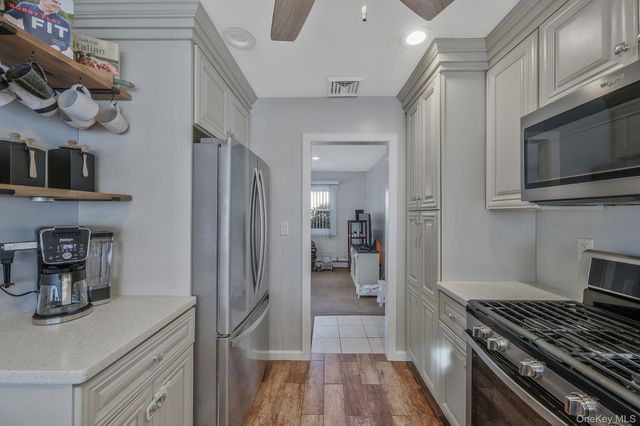 35 Strafford Street, Mastic, NY 11950