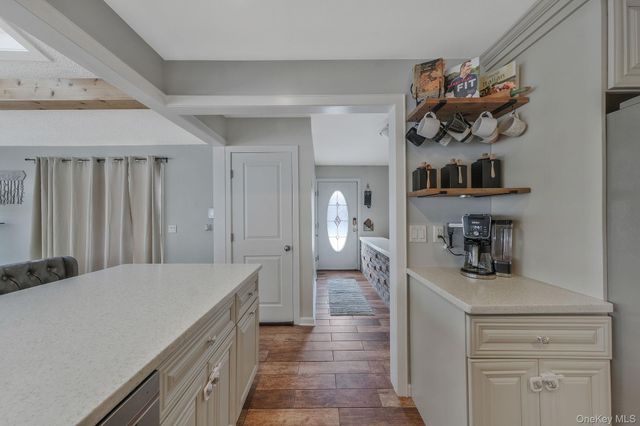 35 Strafford Street, Mastic, NY 11950