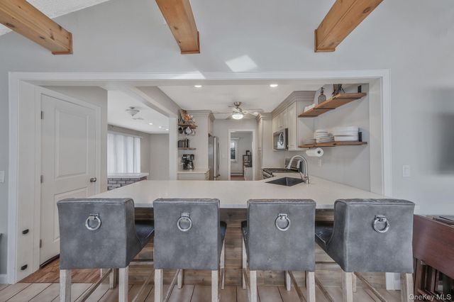 35 Strafford Street, Mastic, NY 11950