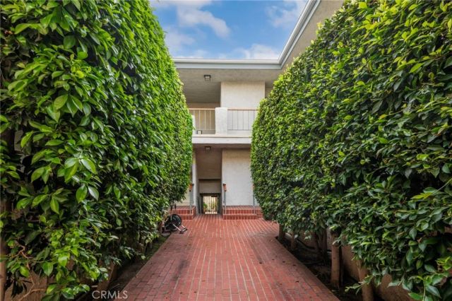 3649 Glendon Avenue 204, Los Angeles, CA 90034