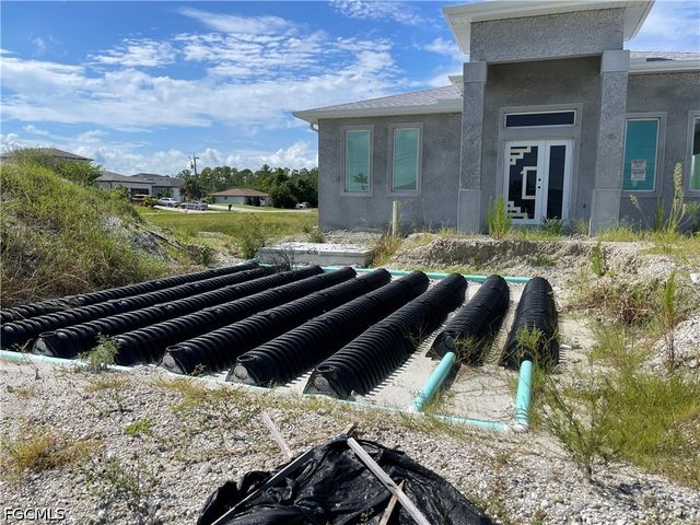 4104 NW 25th ST, Cape Coral, FL 33993
