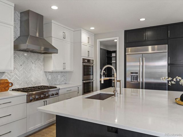 5833 Galena Street, Denver, CO 80238