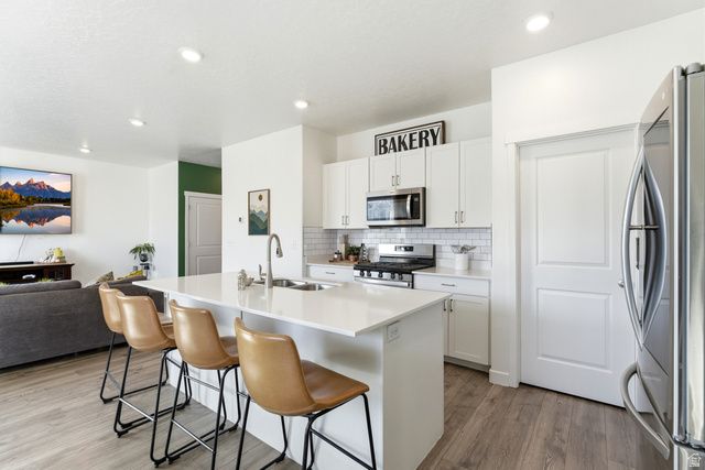 3835 W COLD POND AVE, Lehi, UT 84043