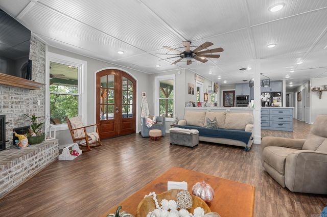 110662 S 4750 Road, Muldrow, OK 74948