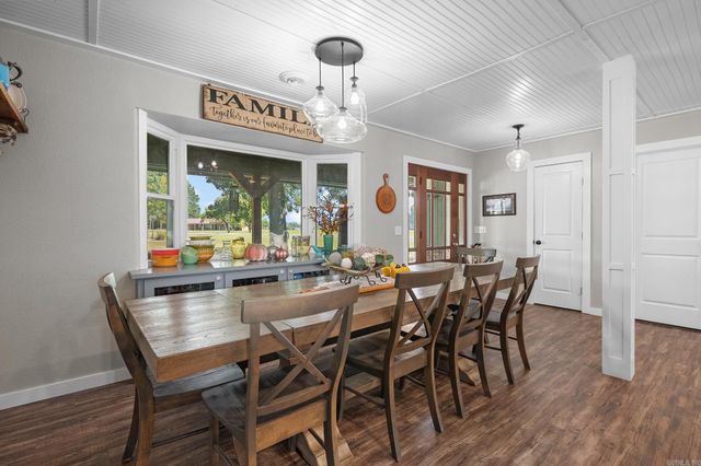 110662 S 4750 Road, Muldrow, OK 74948