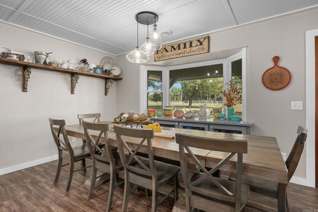 110662 S 4750 Road, Muldrow, OK 74948