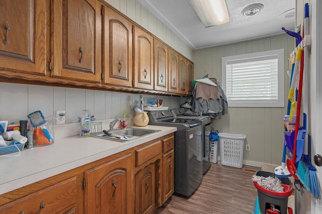 110662 S 4750 Road, Muldrow, OK 74948