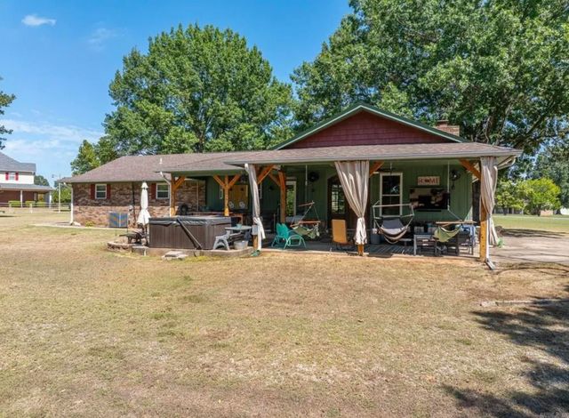 110662 S 4750 Road, Muldrow, OK 74948