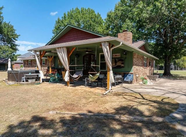 110662 S 4750 Road, Muldrow, OK 74948