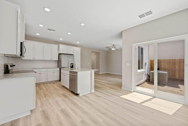 2572 Bog St, Lincoln, CA 95648